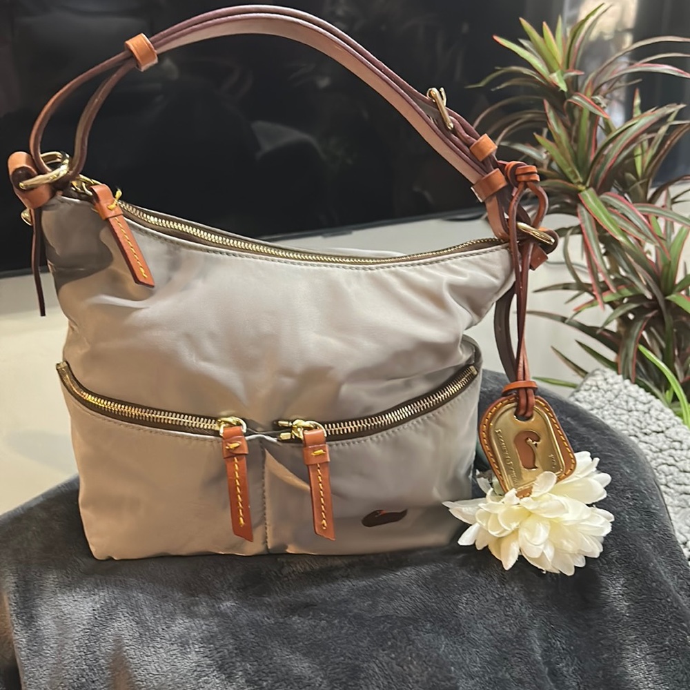 Dooney and Bourke Shoulder Handbag